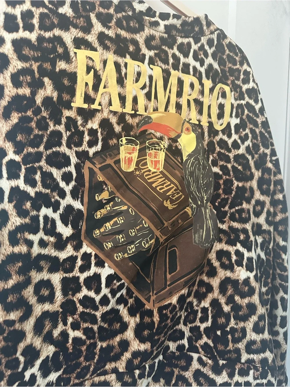 Farm Rio Sweatshirt - Picture 1 of 7